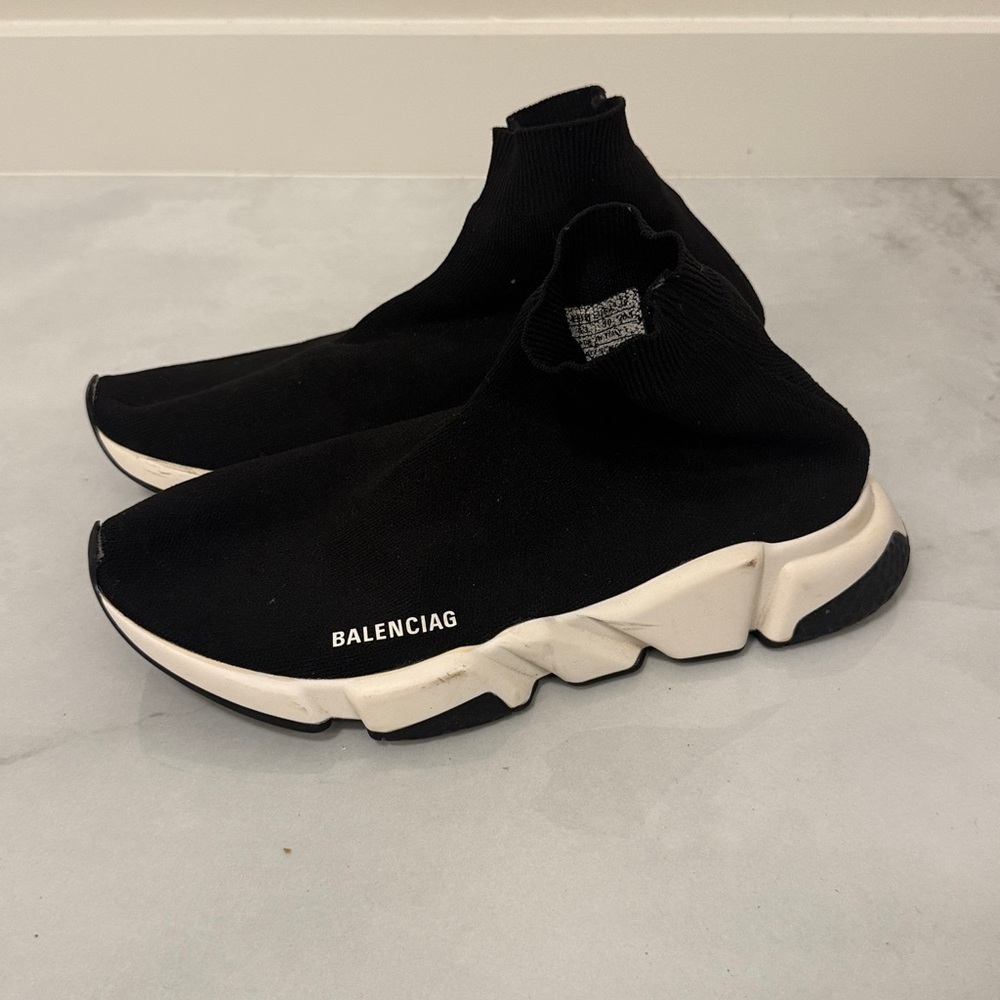 🔥SEND OFFERS🔥Men’s Balenciaga sock sneakers - Picture 5 of 8